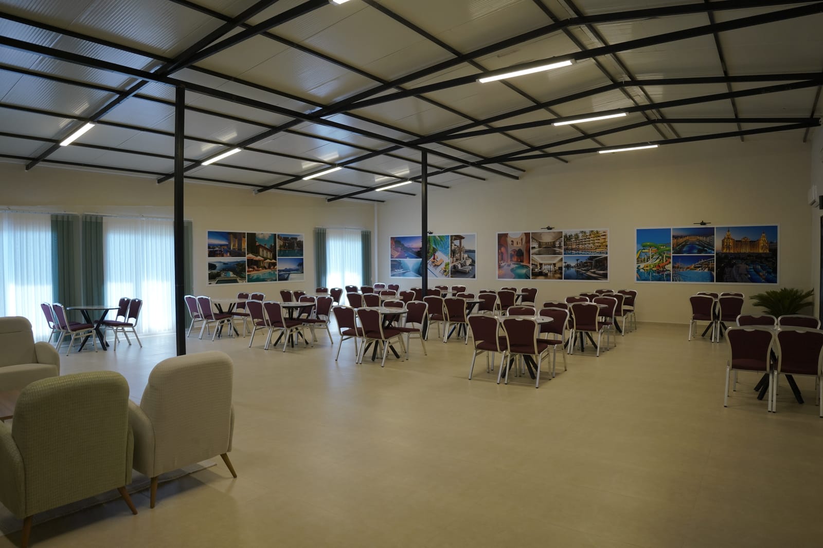 Kapalı restoran salonu